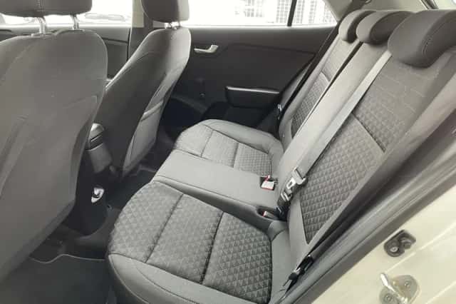 Kia Rio (2020) thumbnail 9