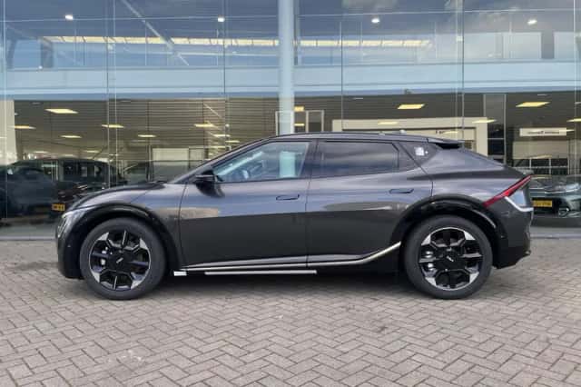 Kia EV6 (2026) thumbnail 3