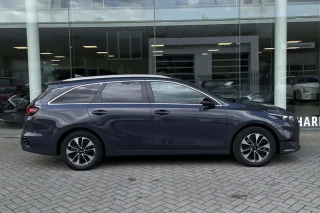Kia Ceed Sportswagon (2025) thumbnail 2