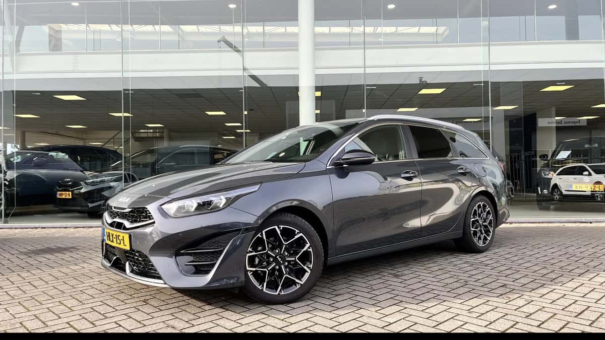 Kia Ceed Sportswagon (2025) — foto 1
