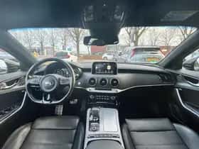 Kia Stinger (2018) thumbnail 19