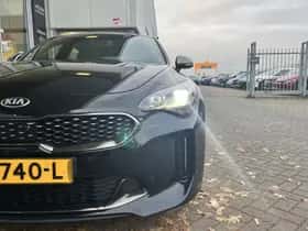 Kia Stinger (2018) thumbnail 5