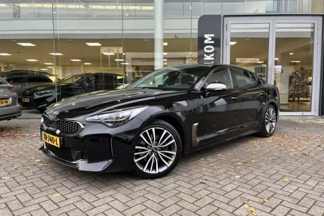 Kia Stinger (2018) thumbnail 46