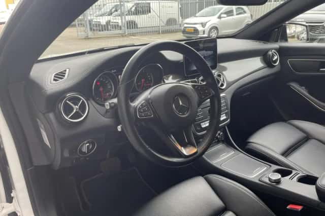 Mercedes-Benz CLA-Klasse (2019) thumbnail 9