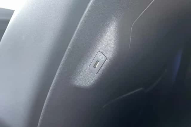 Kia EV6 (2025) thumbnail 18