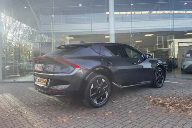 Kia EV6 (2025) thumbnail 4