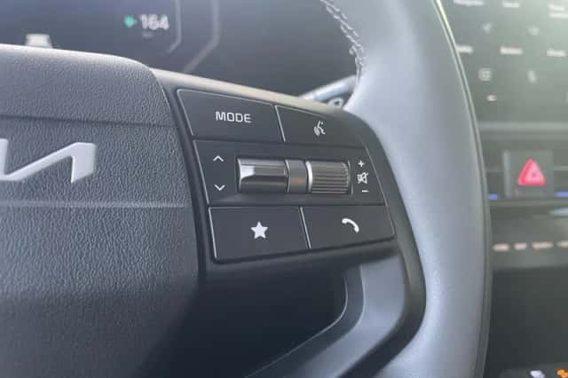 Kia EV6 (2025) thumbnail 31