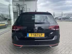 Volkswagen Passat (2021) thumbnail 11