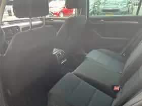 Volkswagen Passat (2021) thumbnail 18