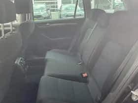 Volkswagen Passat (2021) thumbnail 19