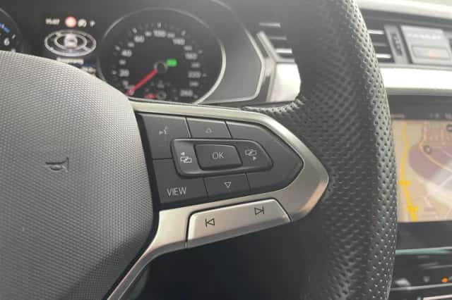 Volkswagen Passat (2021) thumbnail 25