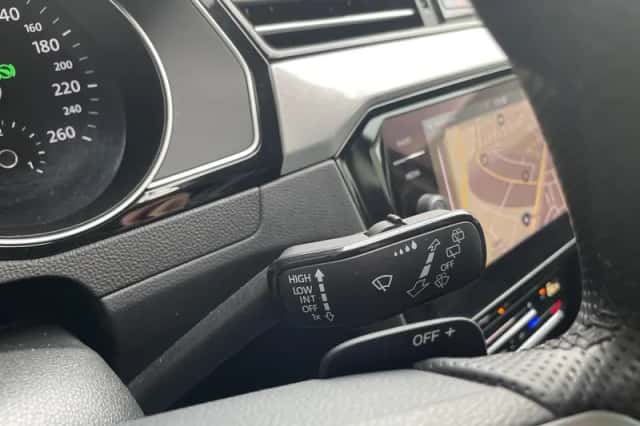 Volkswagen Passat (2021) thumbnail 26