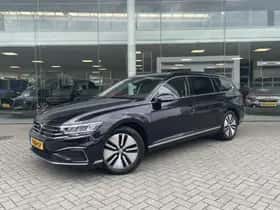 Volkswagen Passat (2021) thumbnail 38