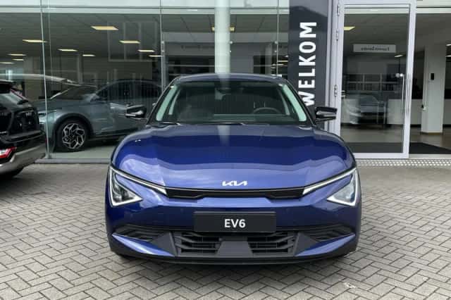 Kia EV6 (2025) thumbnail 2