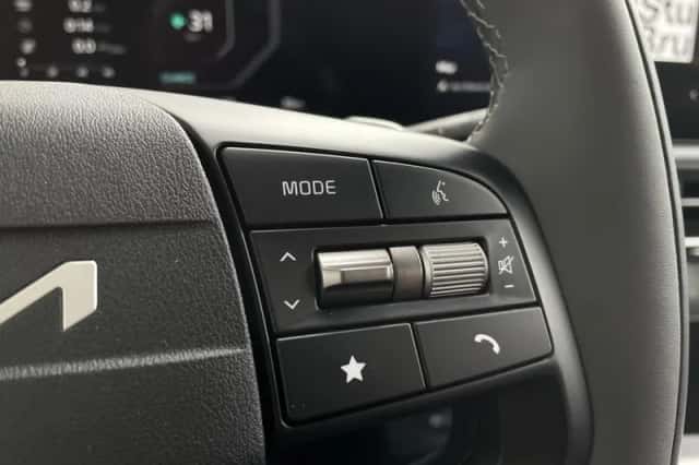Kia EV6 (2025) thumbnail 14