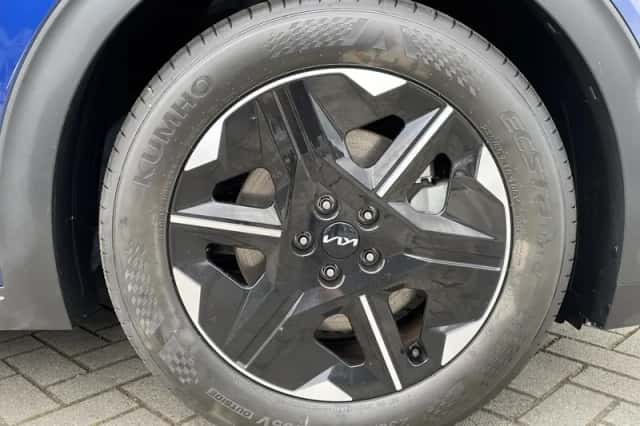 Kia EV6 (2025) thumbnail 4