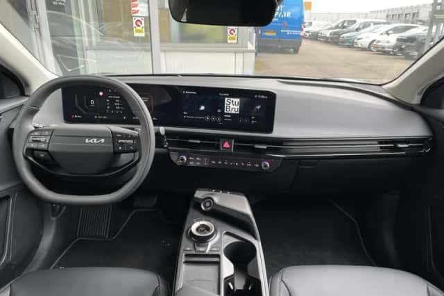 Kia EV6 (2025) thumbnail 7