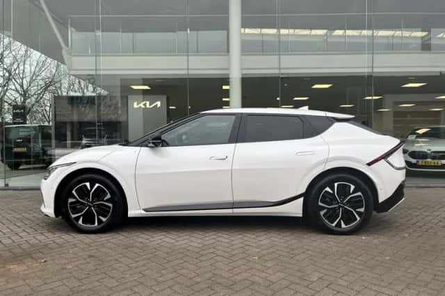 Kia EV6 (2024) thumbnail 13