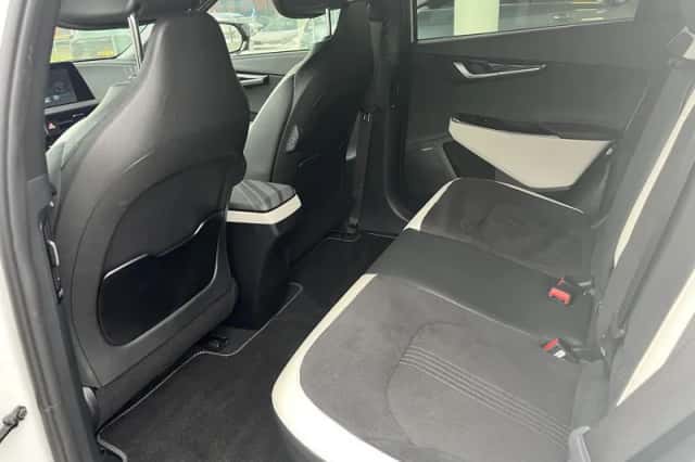 Kia EV6 (2024) thumbnail 16