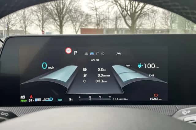 Kia EV6 (2024) thumbnail 23
