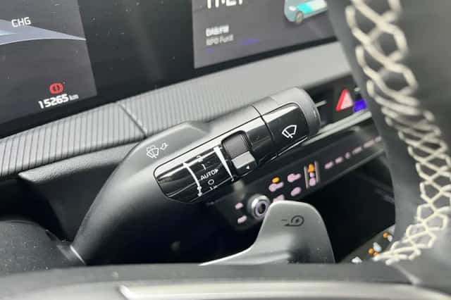 Kia EV6 (2024) thumbnail 25