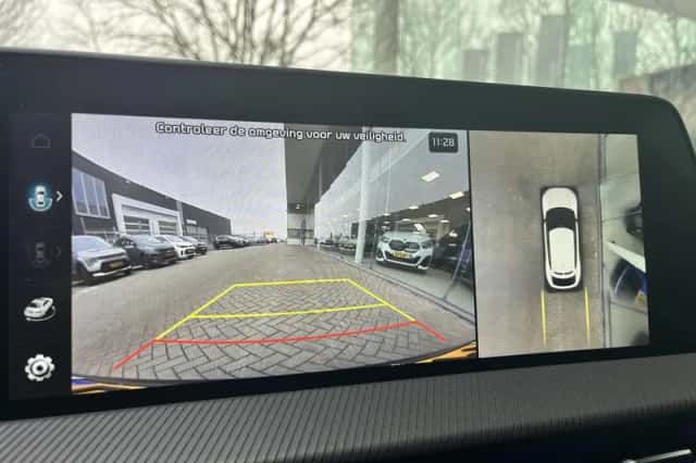 Kia EV6 (2024) thumbnail 30