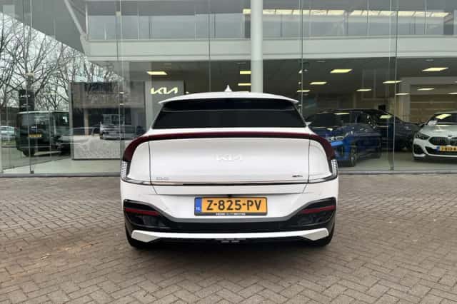 Kia EV6 (2024) thumbnail 9