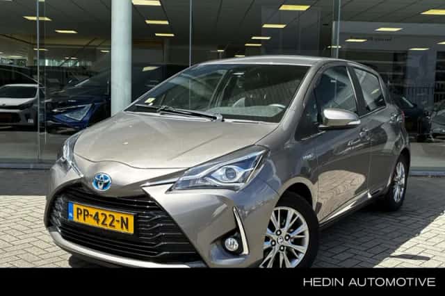 Toyota Yaris (2017) thumbnail 1