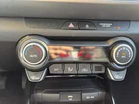 Kia Stonic (2021) thumbnail 11