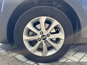 Kia Stonic (2021) thumbnail 17