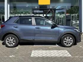 Kia Stonic (2021) thumbnail 6