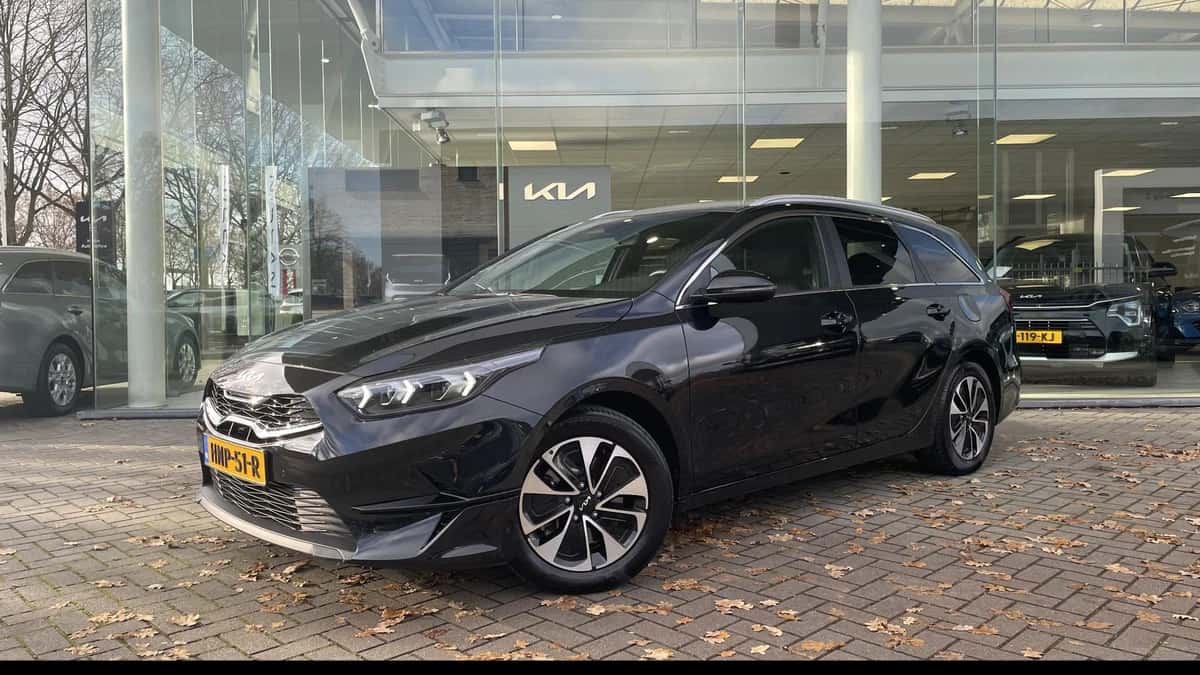 Kia Ceed Sportswagon (2025) — foto 1