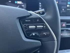 Kia EV6 (2024) thumbnail 23