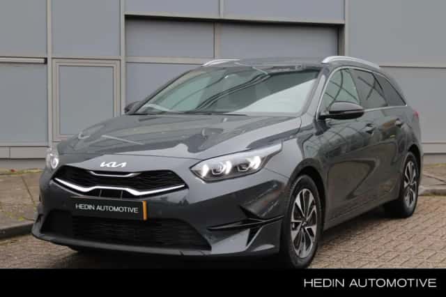 Kia Ceed Sportswagon (2025) thumbnail 1