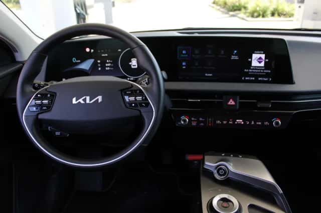 Kia EV6 (2024) thumbnail 3