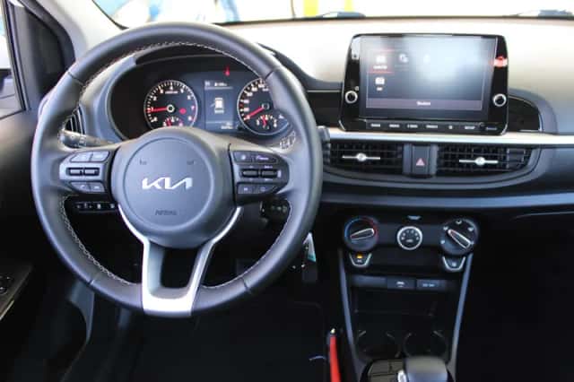Kia Picanto (2022) thumbnail 3