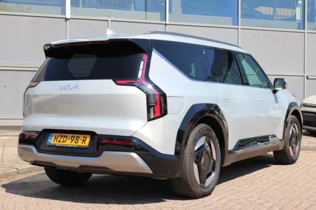 Kia EV9 (2025) thumbnail 2