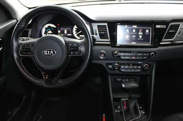 Kia Niro (2017) thumbnail 3