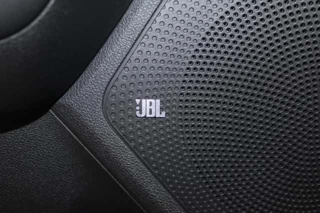 Kia Niro (2017) thumbnail 27