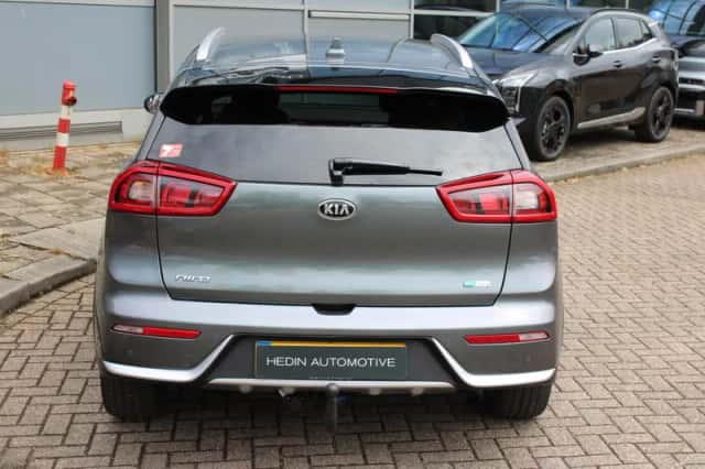 Kia Niro (2017) thumbnail 31