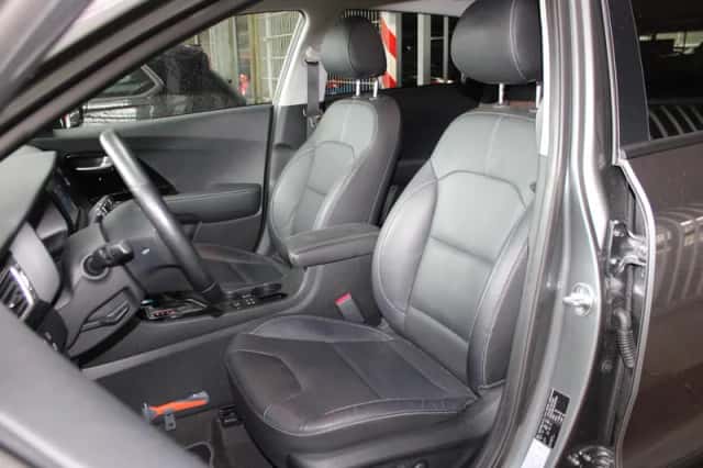 Kia Niro (2017) thumbnail 6
