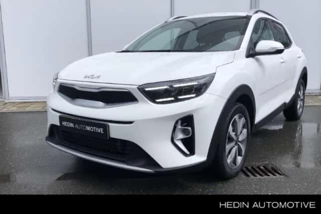 Kia Stonic (2025) thumbnail 4