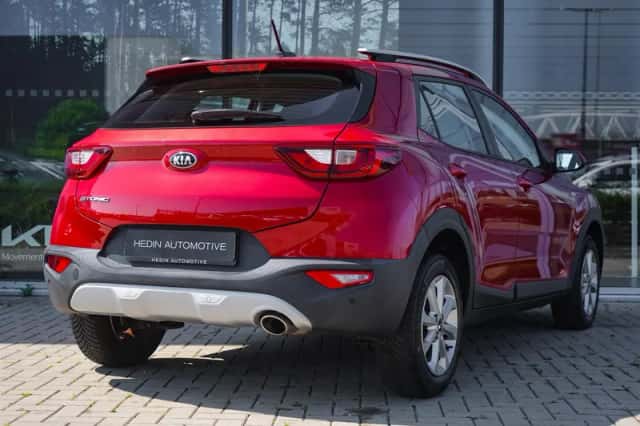 Kia Stonic (2021) thumbnail 6