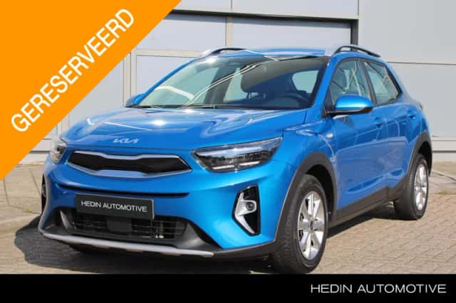 Kia Stonic (2023) thumbnail 1