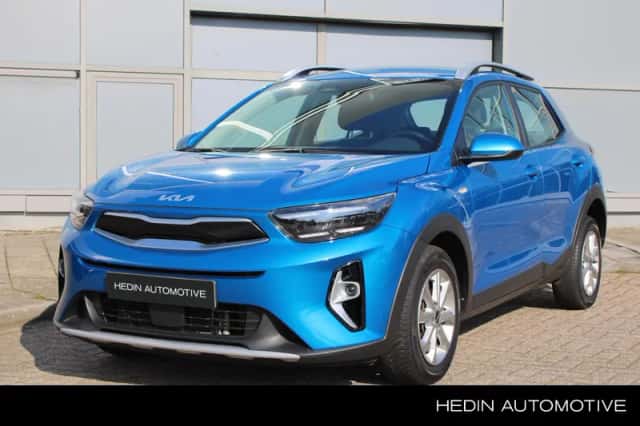 Kia Stonic (2023) thumbnail 1