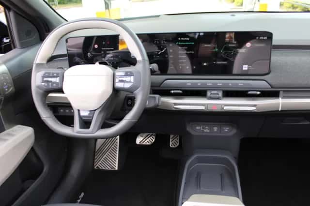 Kia EV3 (2025) thumbnail 3