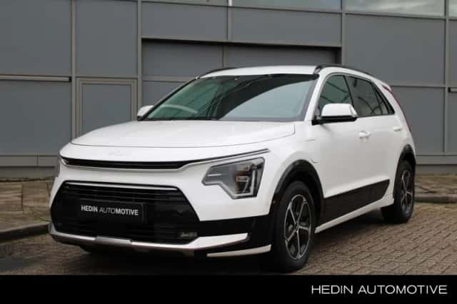 Kia Niro (2024) thumbnail 1