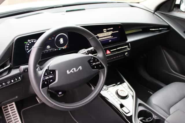 Kia Niro (2024) thumbnail 8