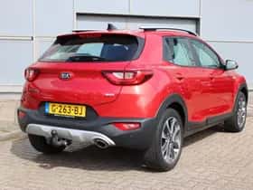 Kia Stonic (2019) thumbnail 2