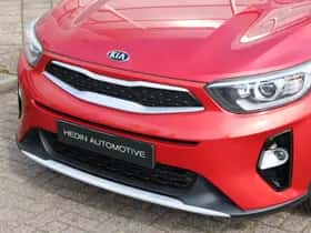 Kia Stonic (2019) thumbnail 16